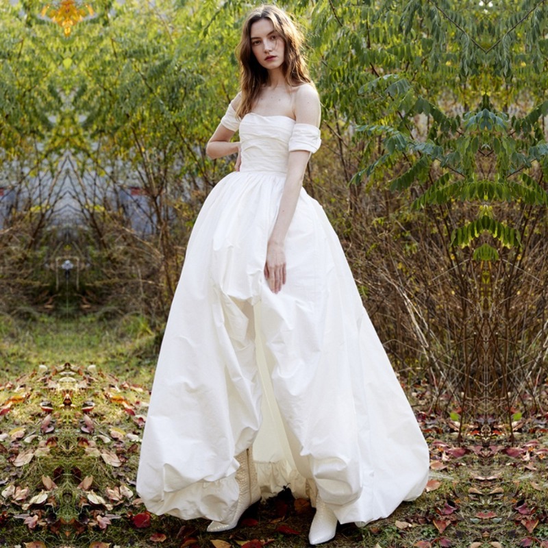 One Shoulder Strapless Simple  - Photography Natural Lighting recension och pris